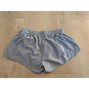 Lululemon Women's Hotty Hot High-Rise Lined Short 2.5" Rhino Grey Size 8 W7AUSR